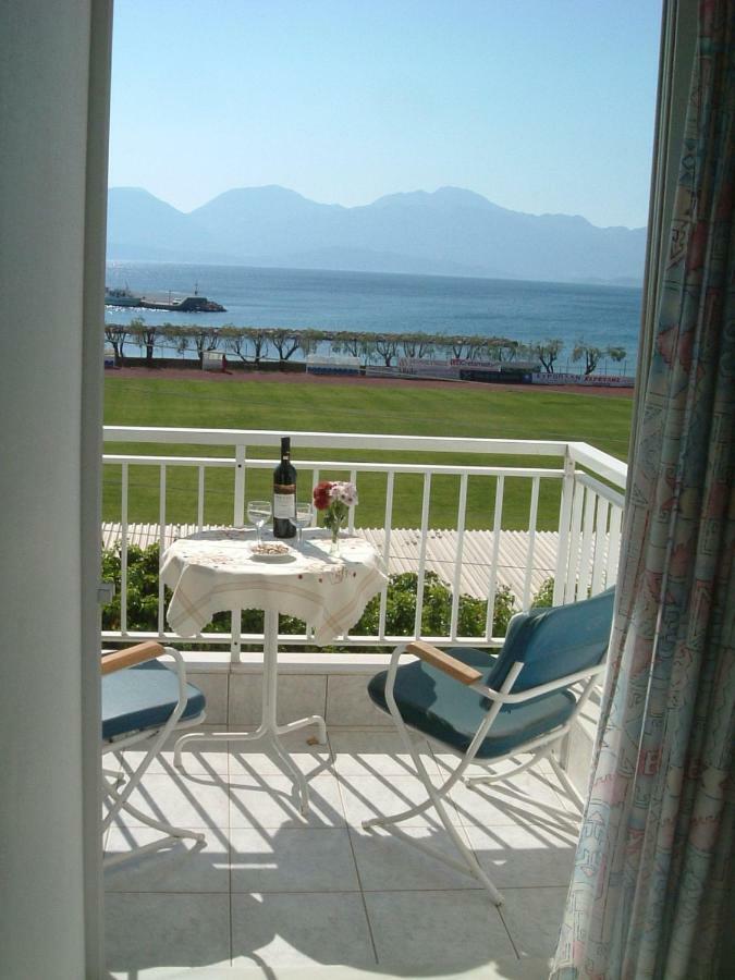 Stunning Seaview Town Apartment Ágios Nikólaos Eksteriør bilde